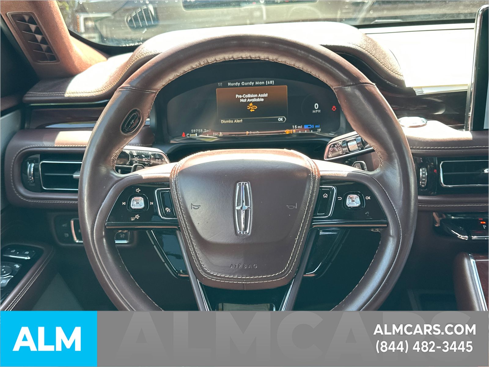 Used 2022 White Lincoln Black Label Grand Touring image 29