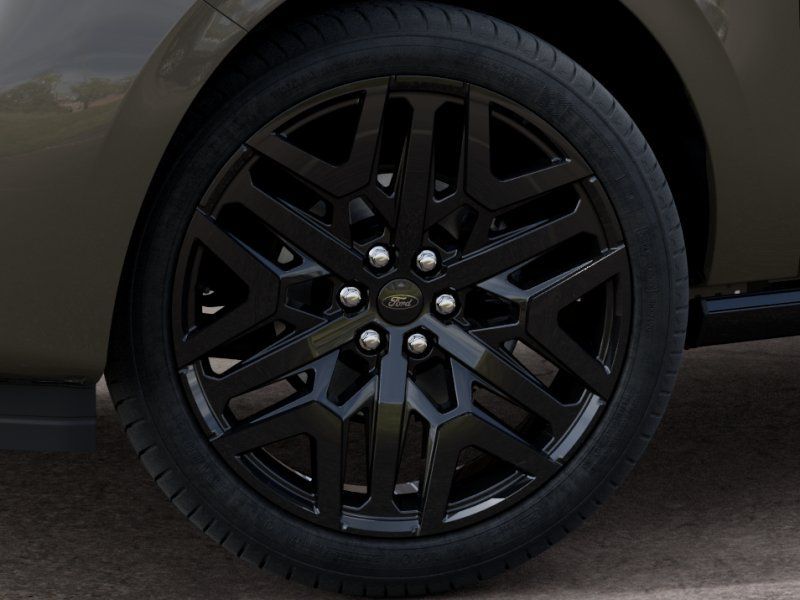 New 2027 Marsh Gray Ford Platinum image 19