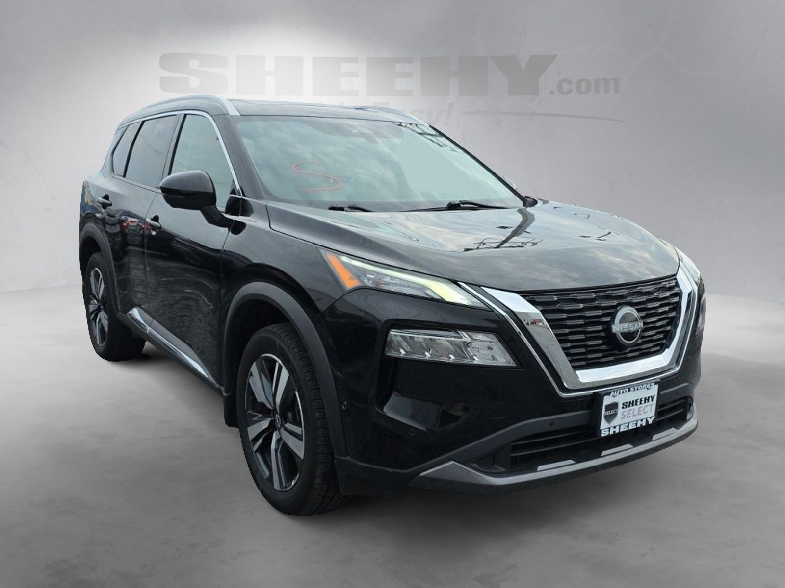 Used 2023 Black Nissan SL image 2