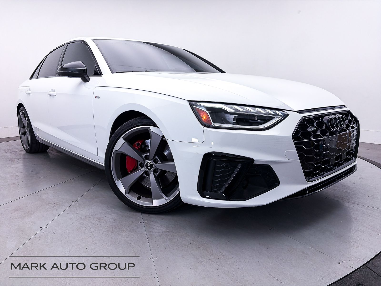 2023 Audi A4 45 S line Premium Plus