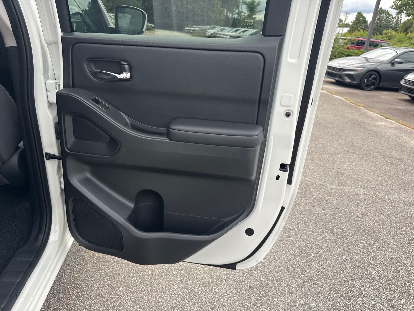 Used 2025 White Nissan SV image 16