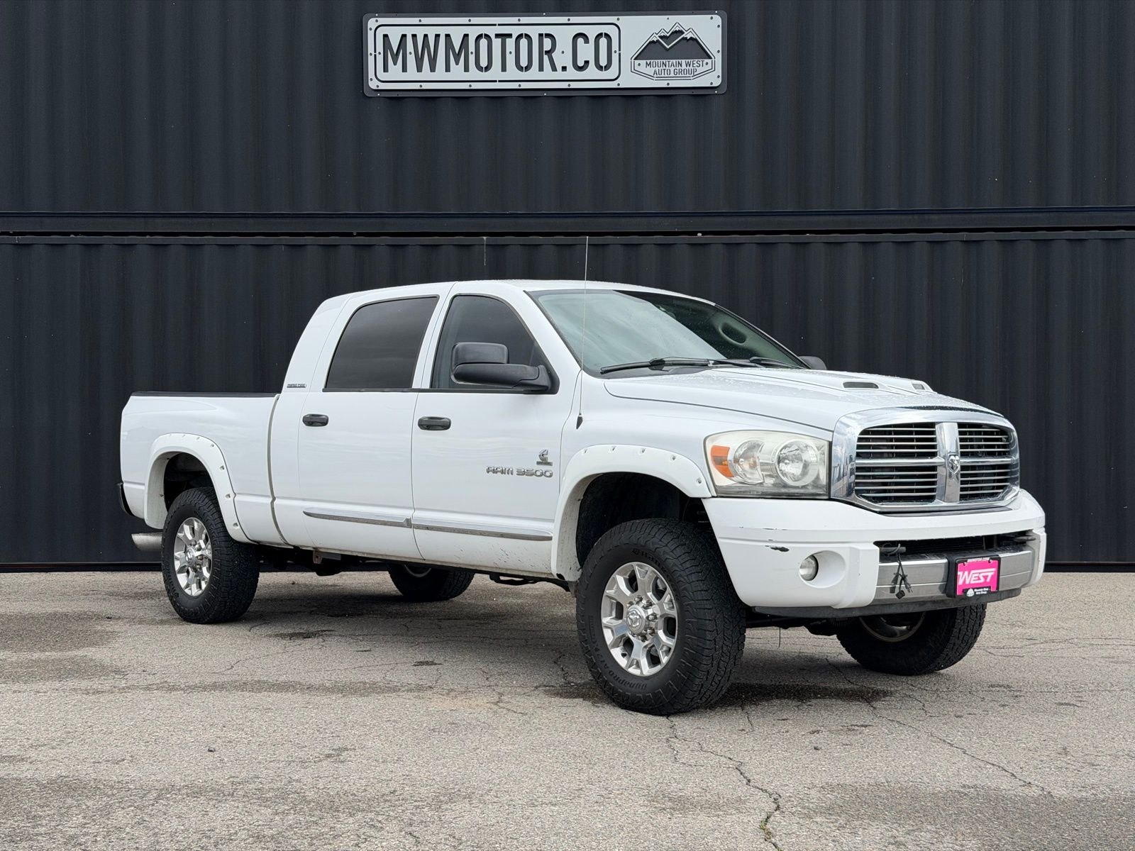 Bright White Clearcoat 2006 Dodge RAM 3500 Laramie Mega Cab 4WD Pickup Truck Four-Wheel Drive 4-Speed Automatic