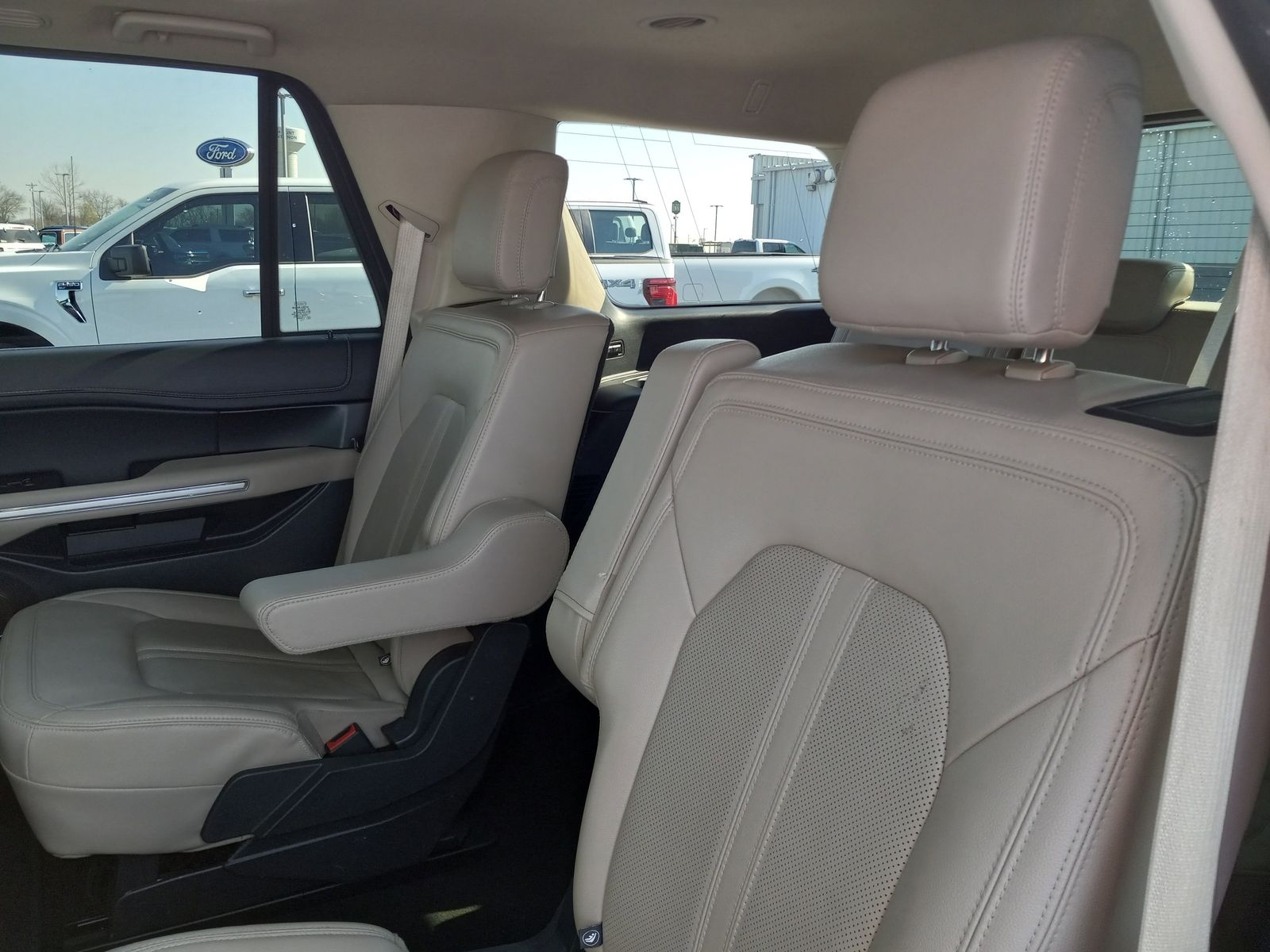 2023 Ford Expedition image 15