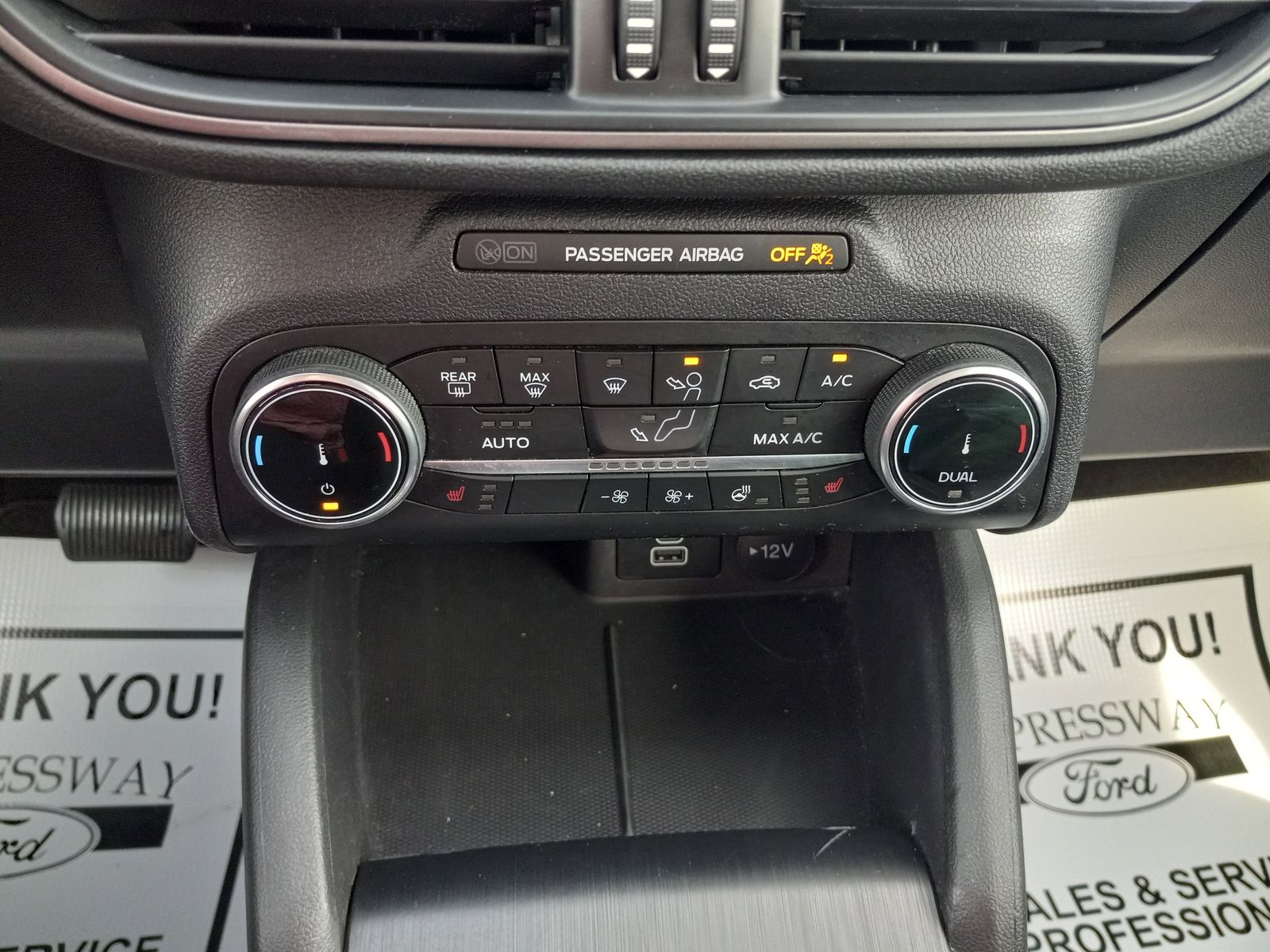 2024 Ford Escape image 23