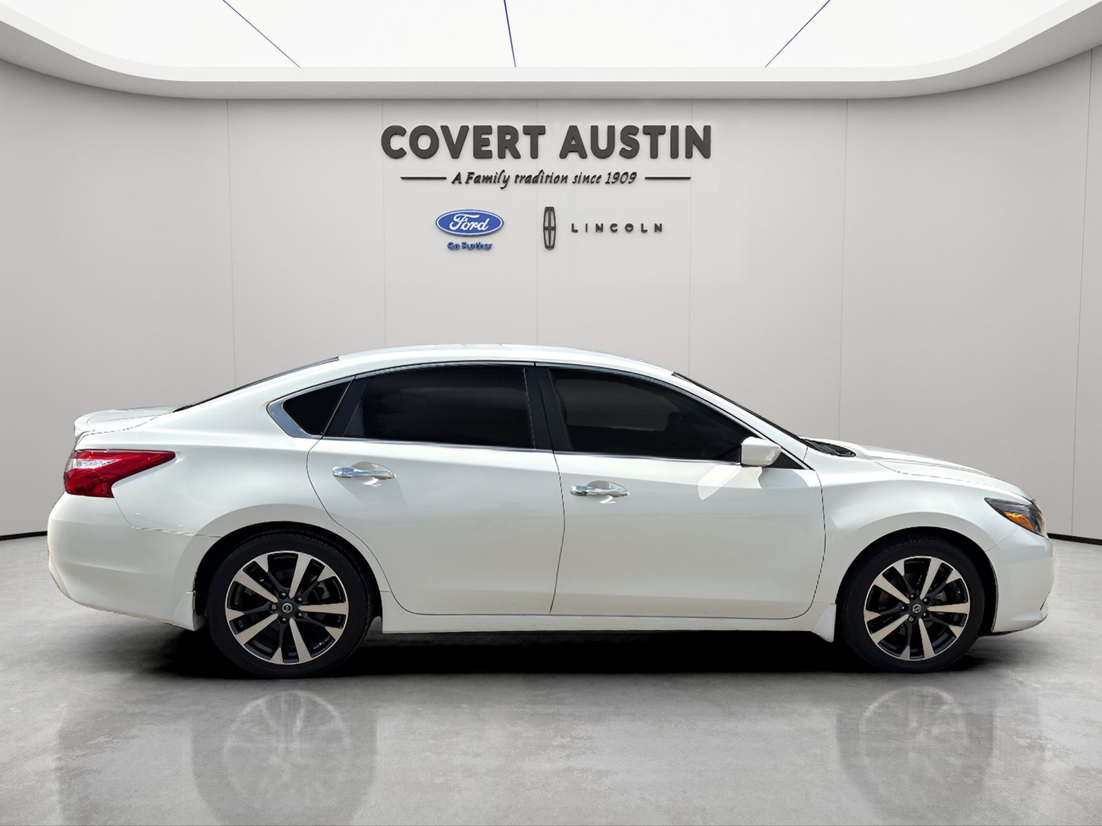 Used Car 2016 Nissan Altima  2.5 Sr For Sale Under $12,000 In Austin, Texas