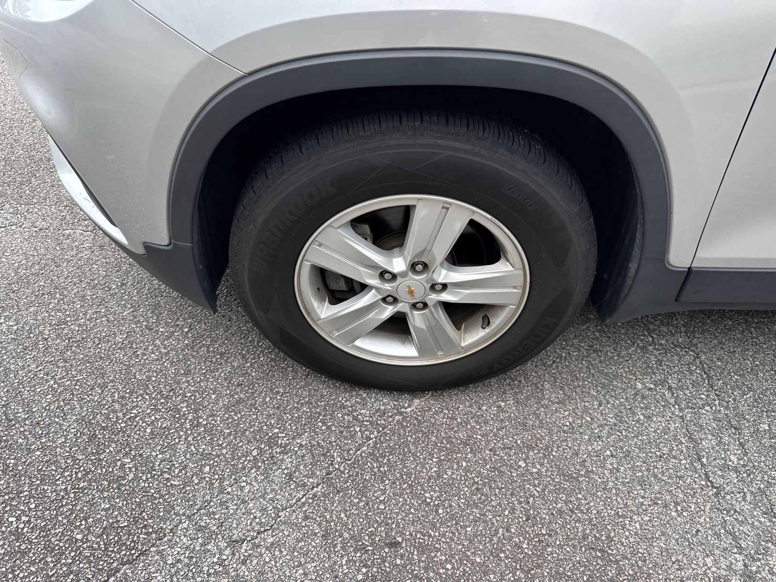 Used 2020 Silver Chevrolet LS image 11