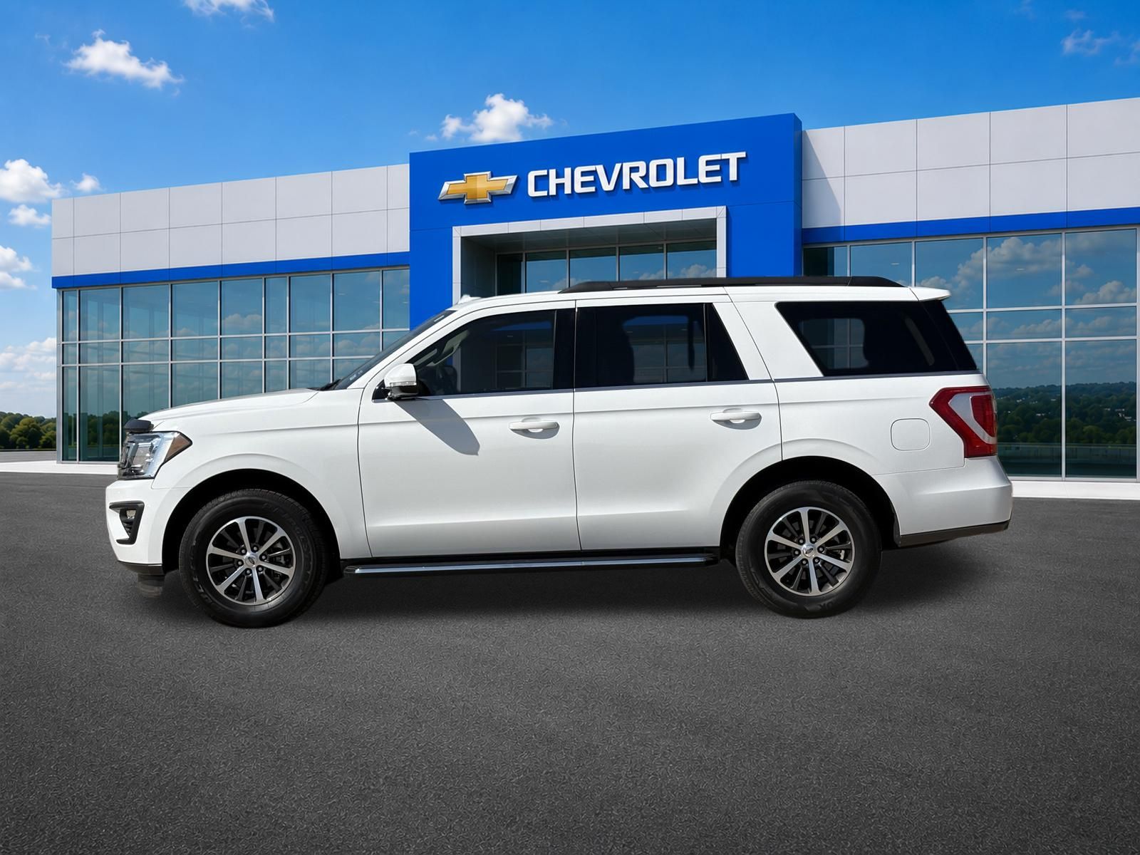 View vehicle photo 4