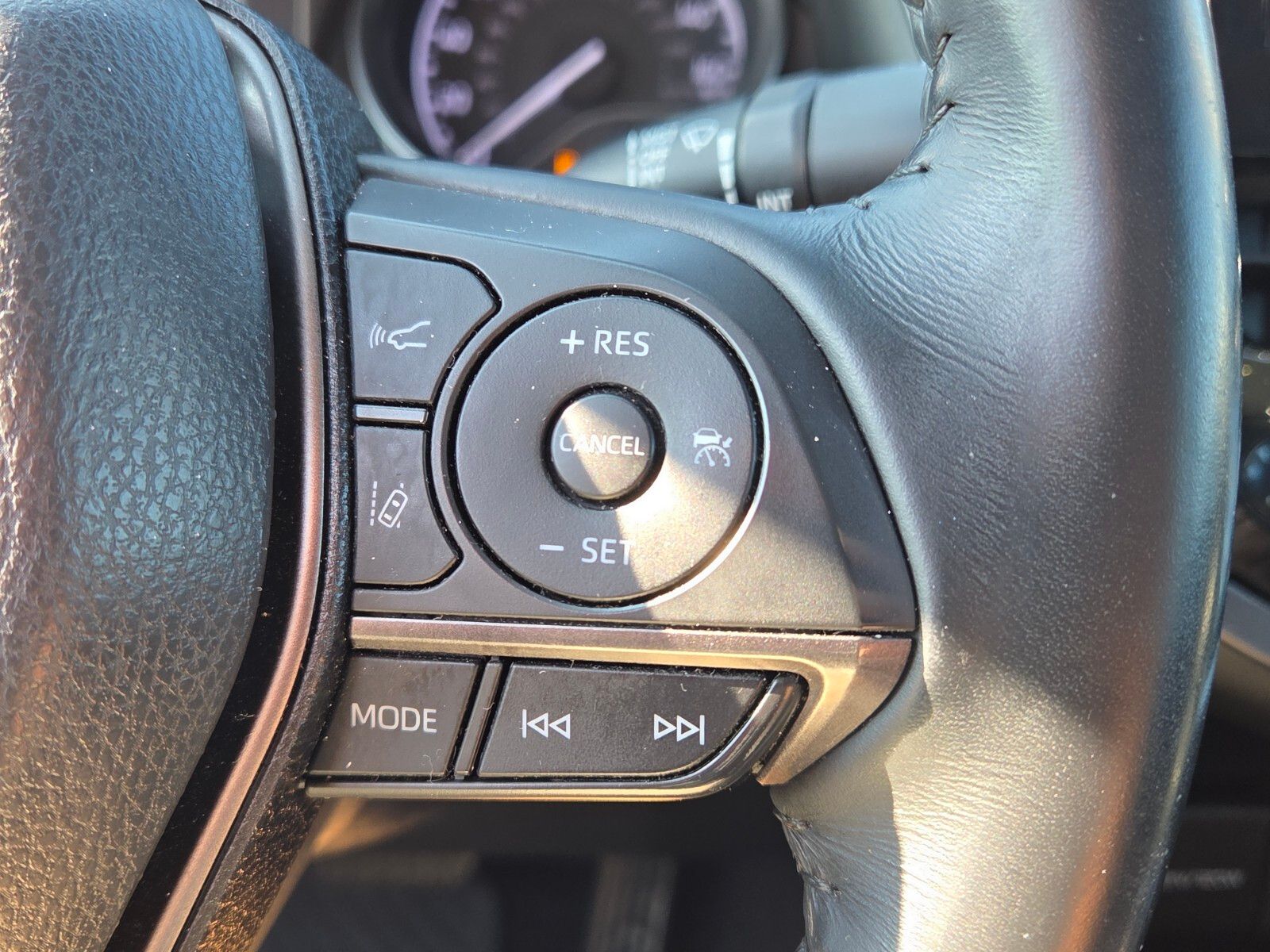 Used 2022 Silver Toyota SE Nightshade image 25