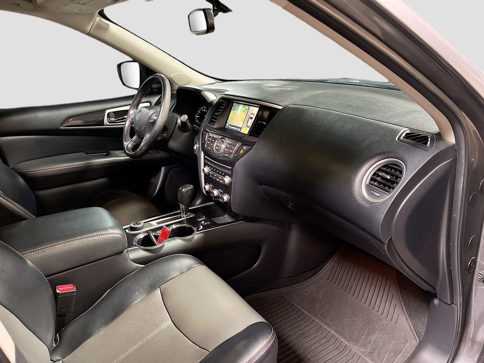 Used 2020 Gray Nissan SL image 31