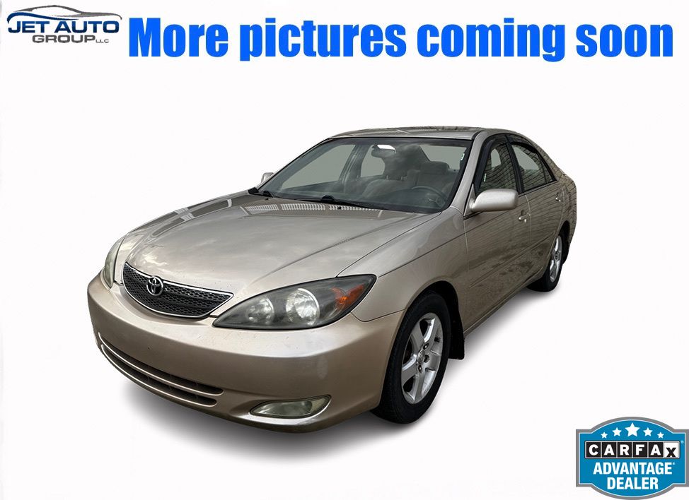Gold 2002 Toyota Camry Sedan 4-Speed Automatic Overdrive