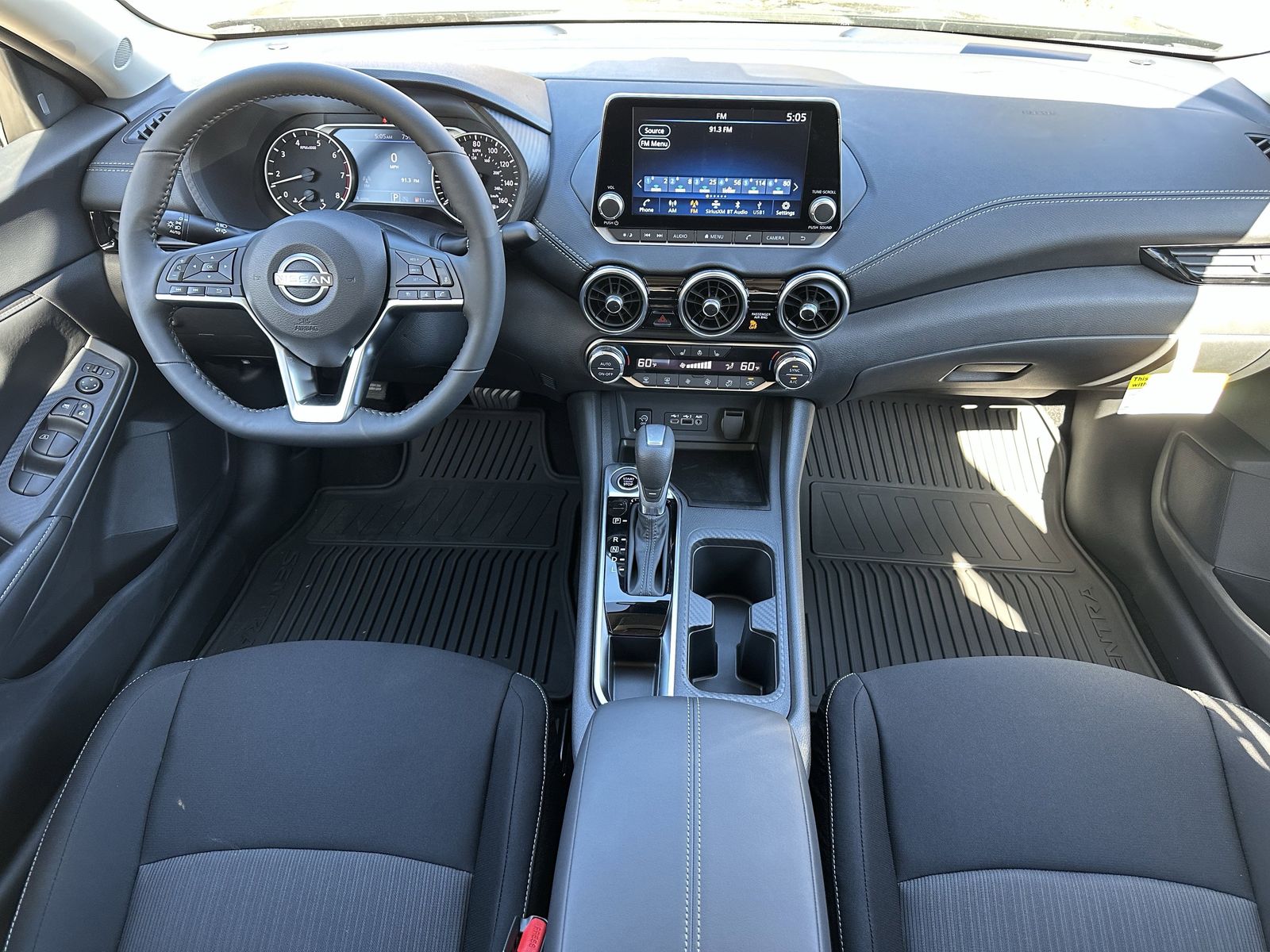 2025 Nissan Sentra SV photo 2