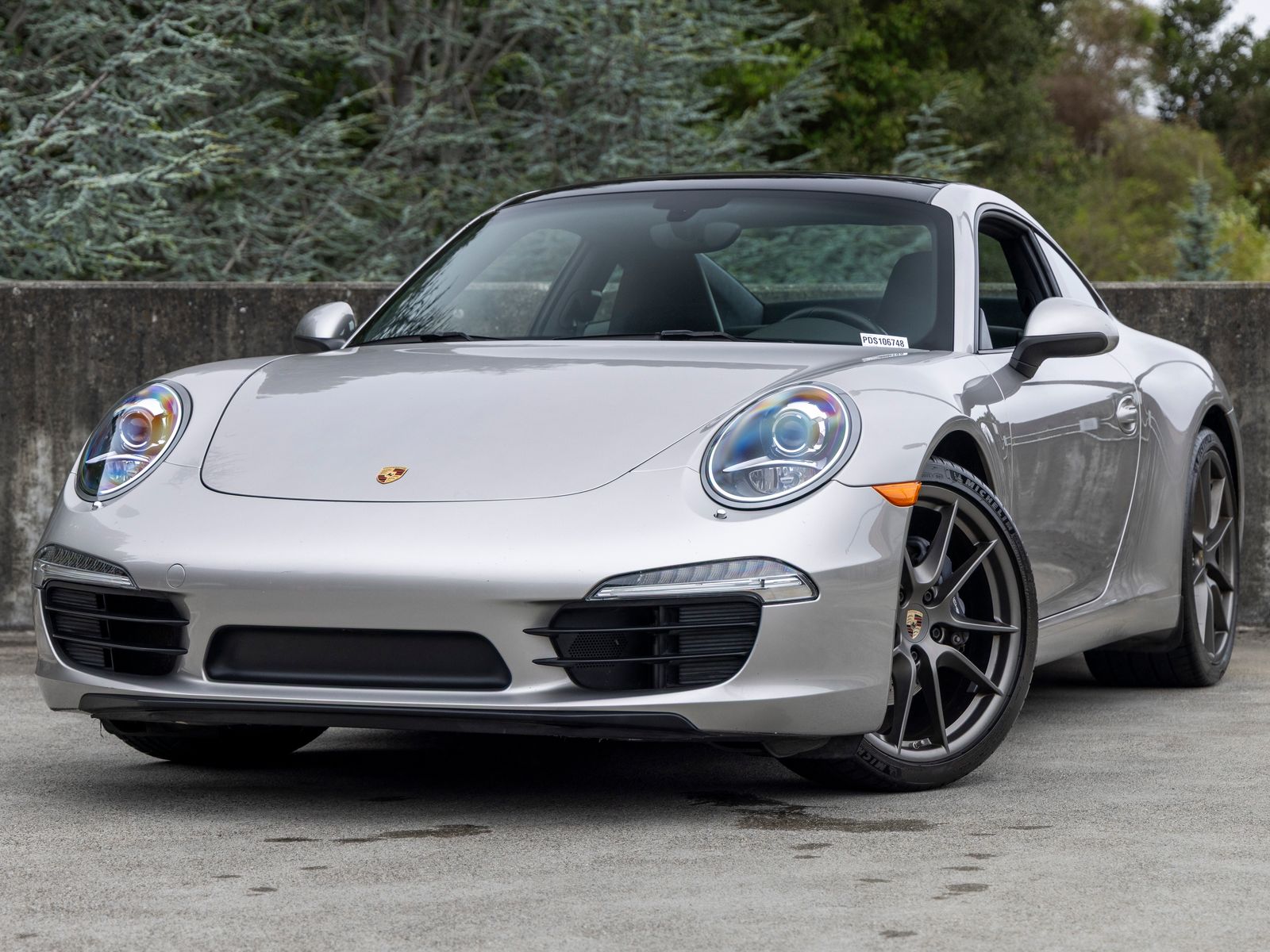 Gray (Platinum Silver Metallic) 2013 Porsche 911 Carrera Coupe RWD Coupe Rear-Wheel Drive 7-Speed Automatic