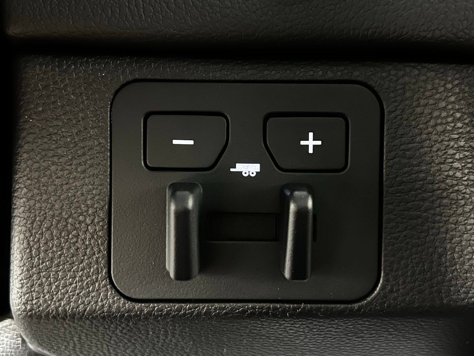 Thumbnail: 2026 Toyota Tundra - 19