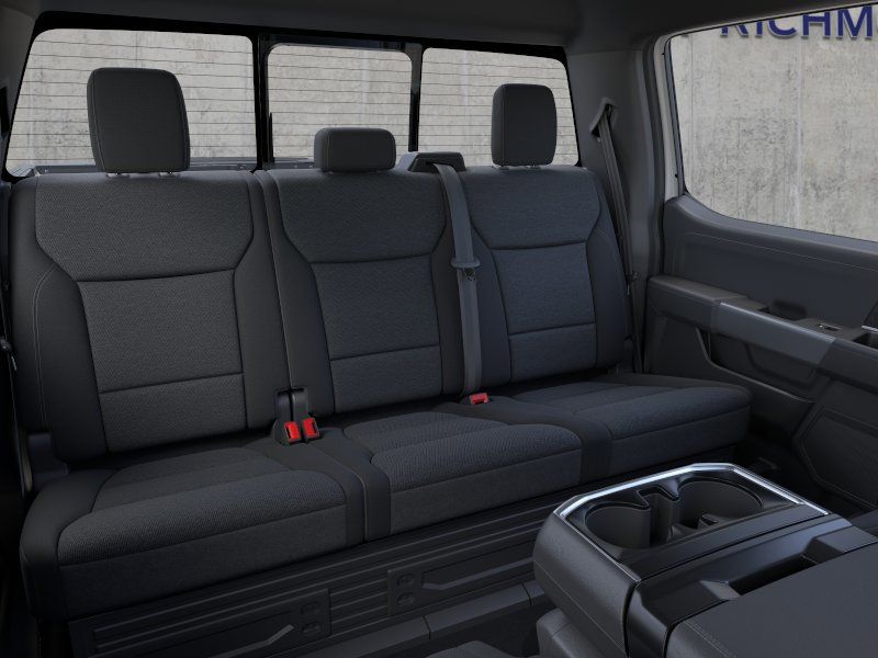 New 2026 Oxford White Ford XLT image 11