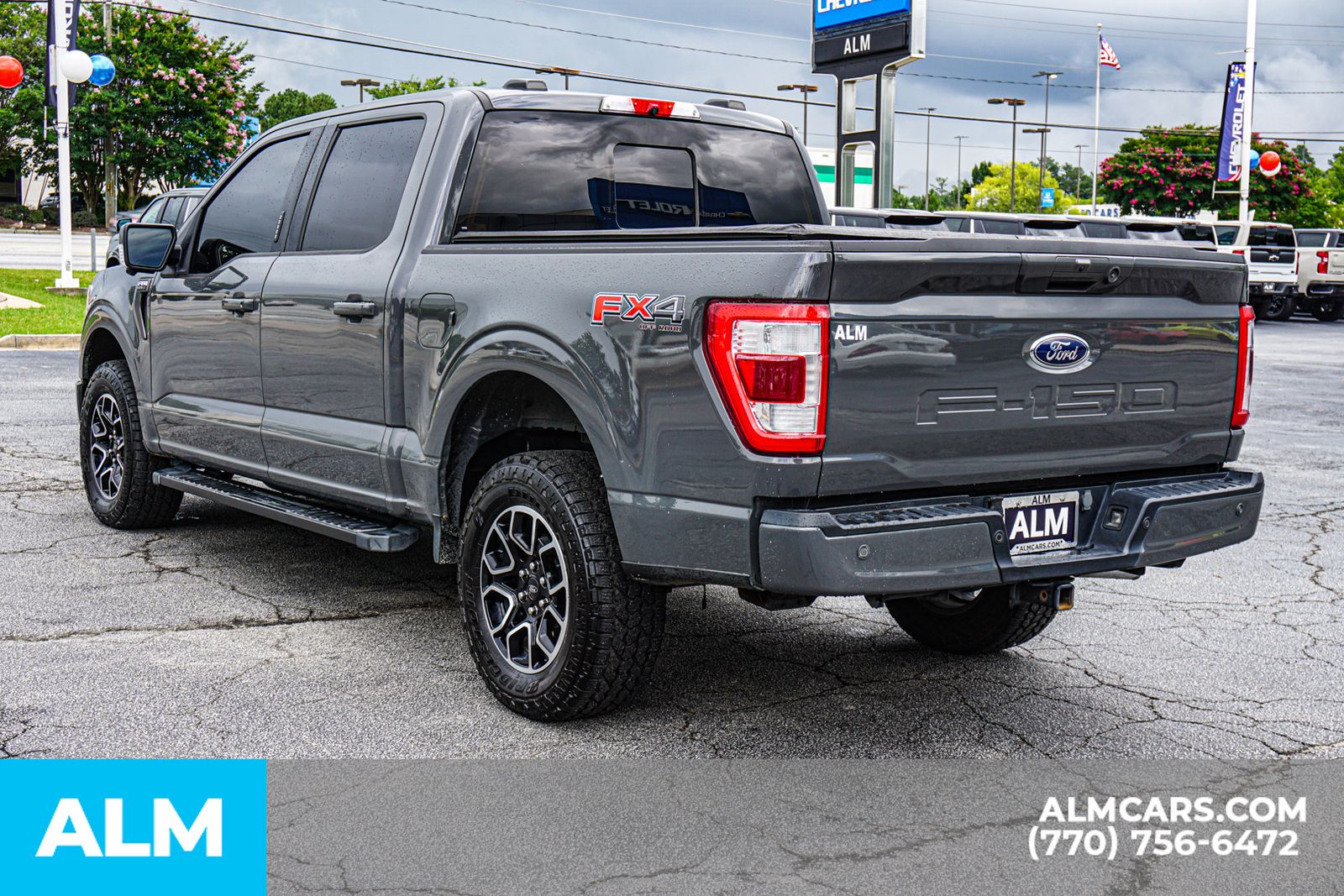 Used 2021  Ford Lariat image 8