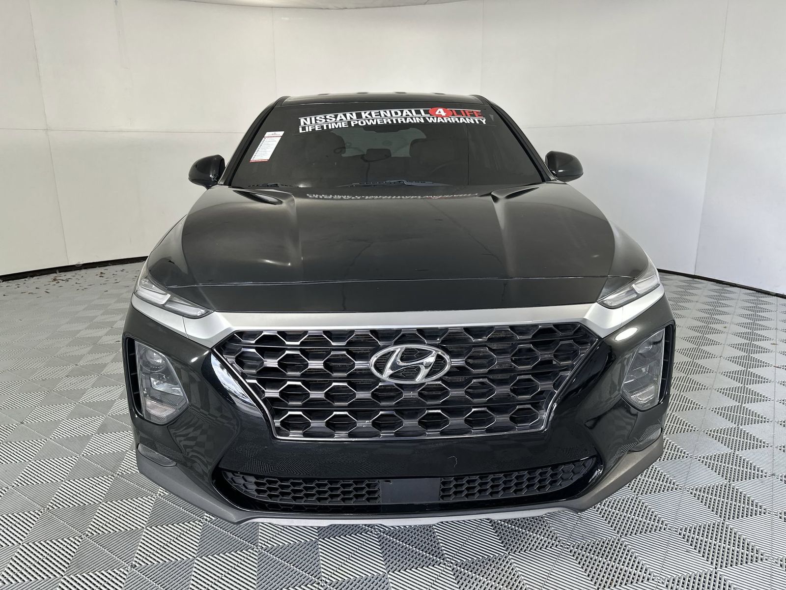 View vehicle photo 3