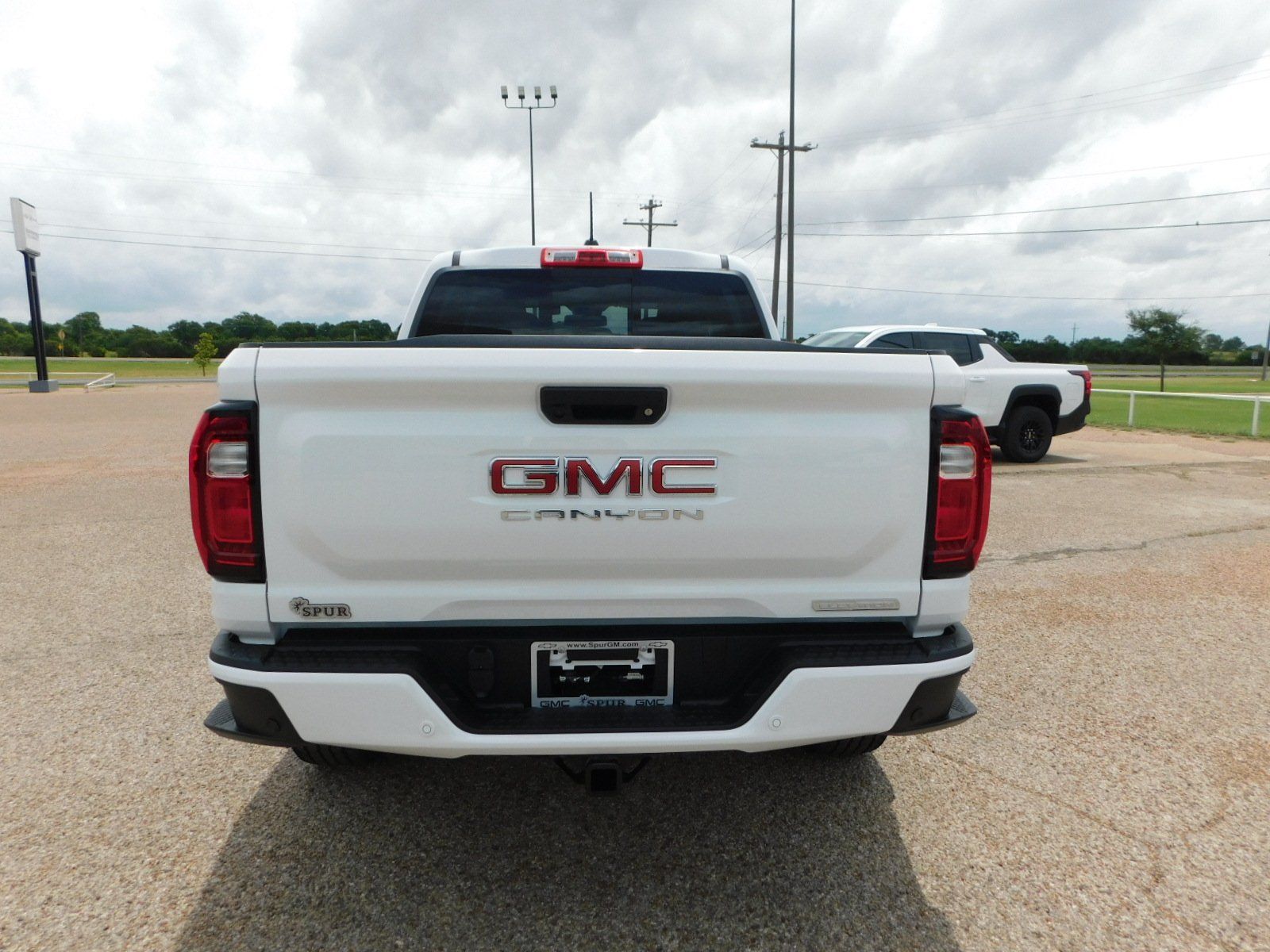 2024 GMC Canyon Elevation 24