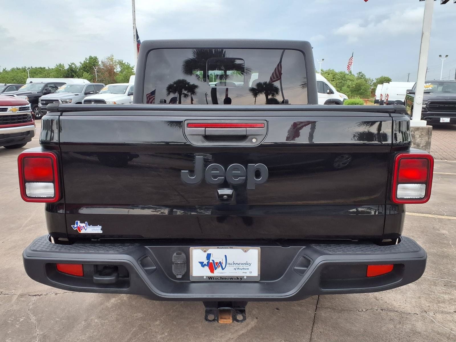 2022 Jeep Gladiator Altitude Black at Toyota of Victoria