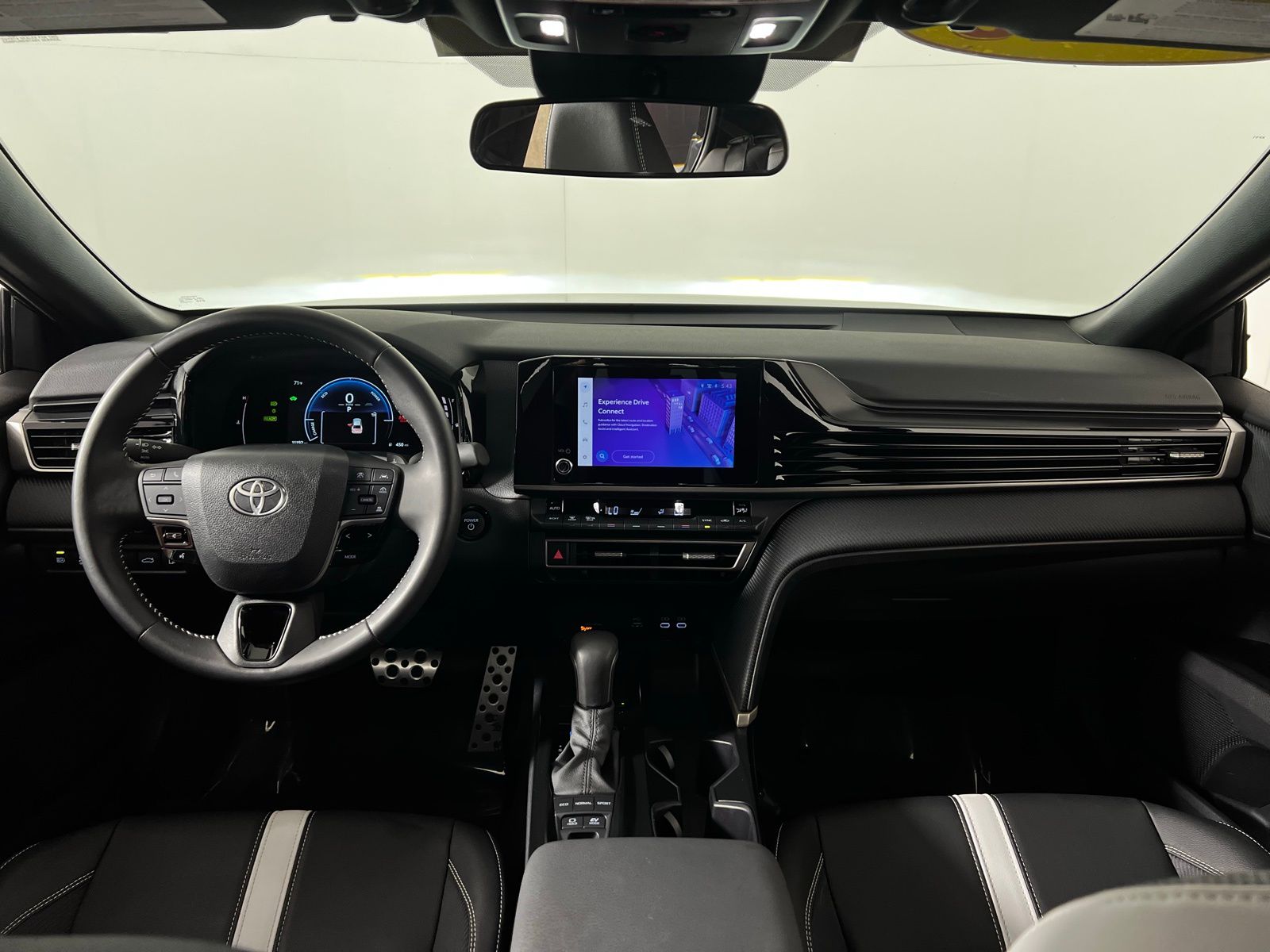 Thumbnail: 2025 Toyota Camry - 23