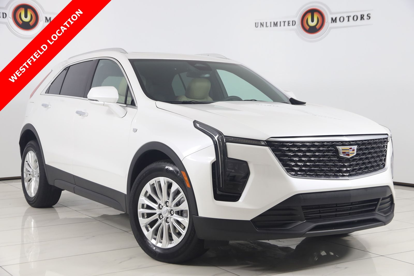 Crystal White Tricoat 2024 Cadillac XT4 SUV / Crossover Front-Wheel Drive 9-Speed Automatic