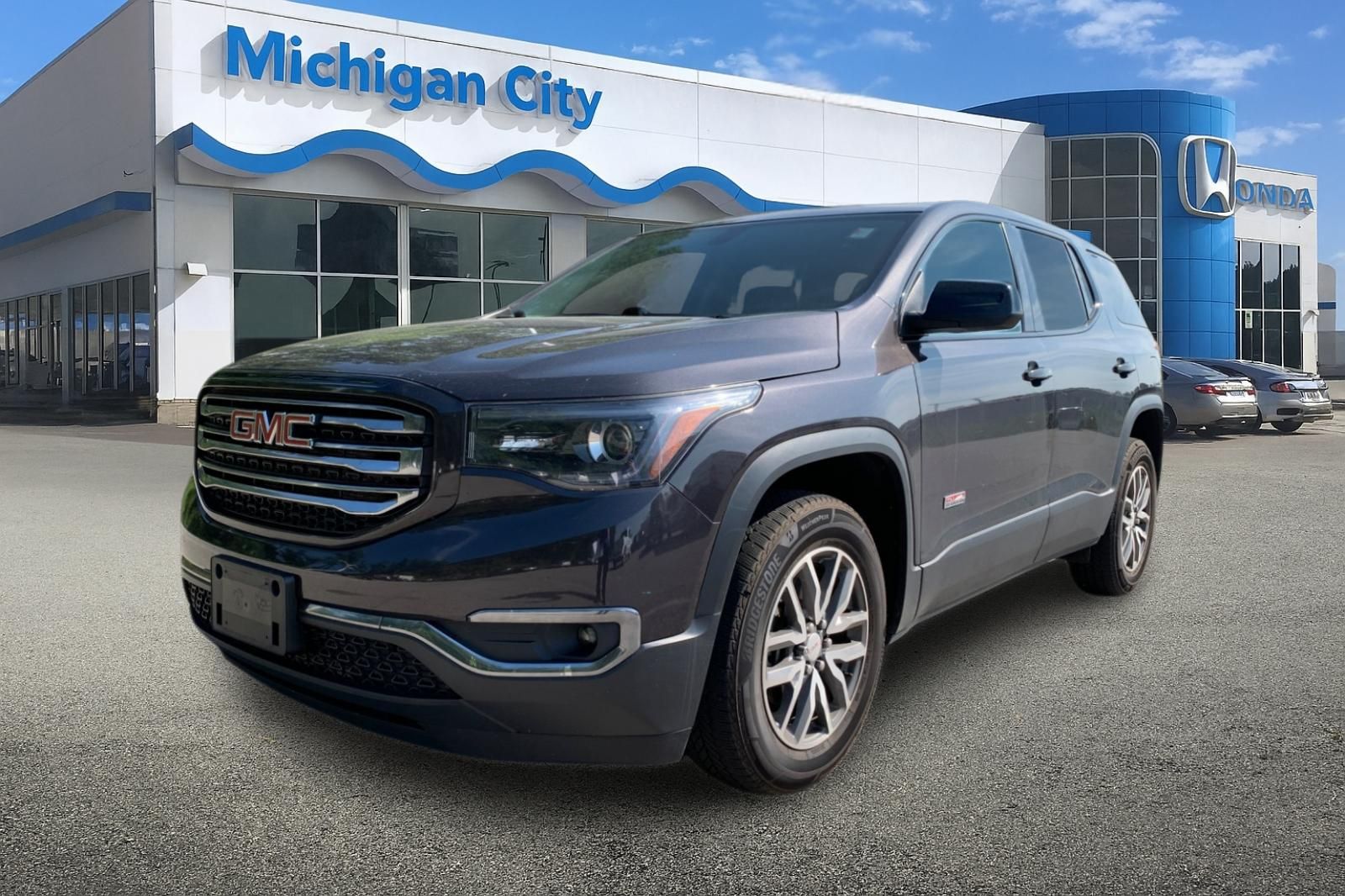 2017 GMC Acadia SLE-2