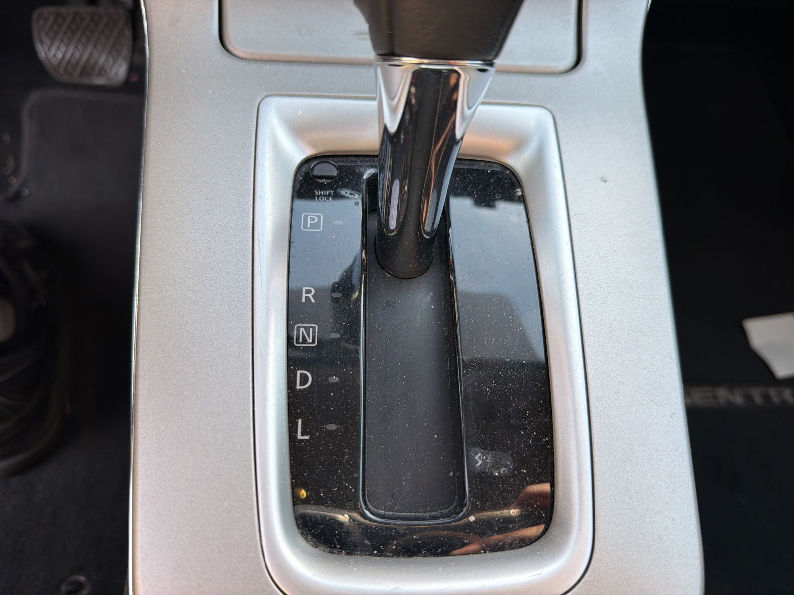 Used 2015 Titanium Nissan SV image 19