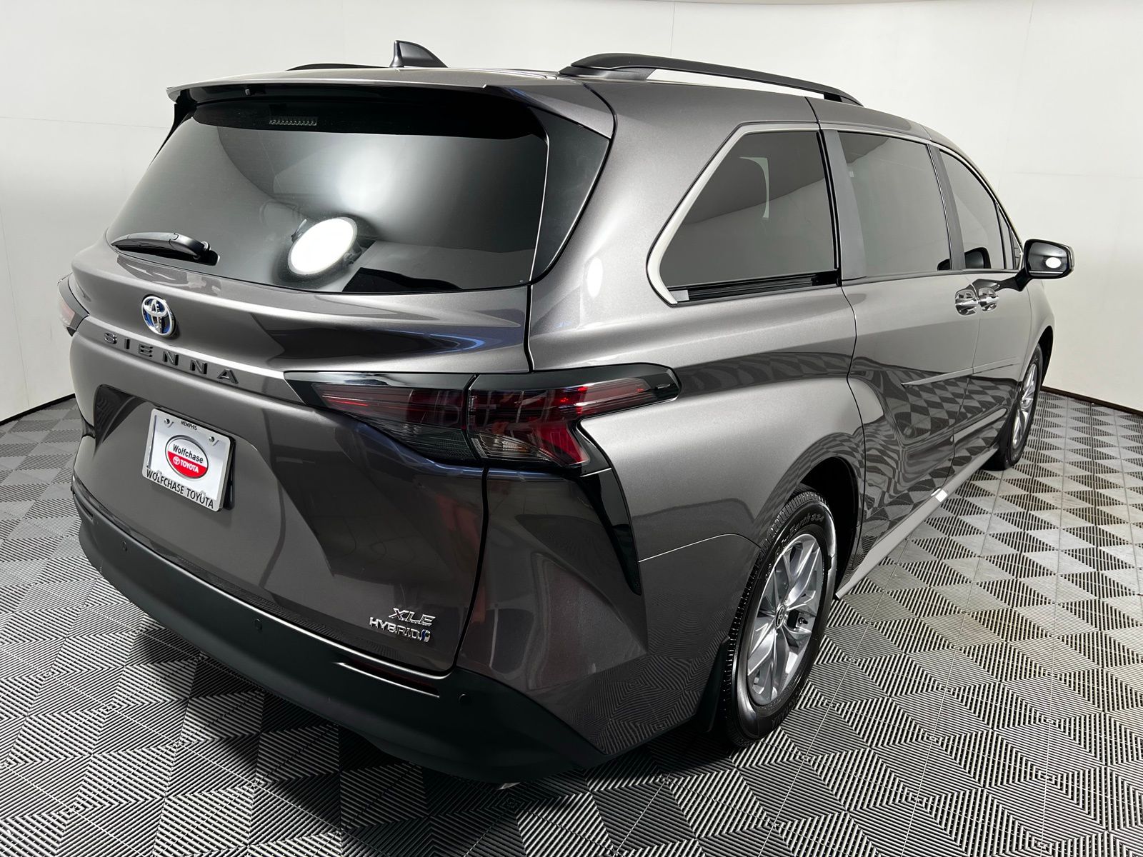 Thumbnail: 2024 Toyota Sienna - 5
