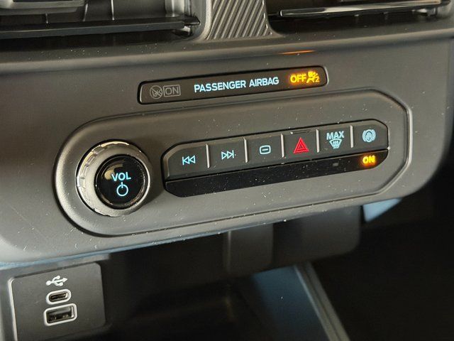 New 2026 Oxford White Ford XL image 24