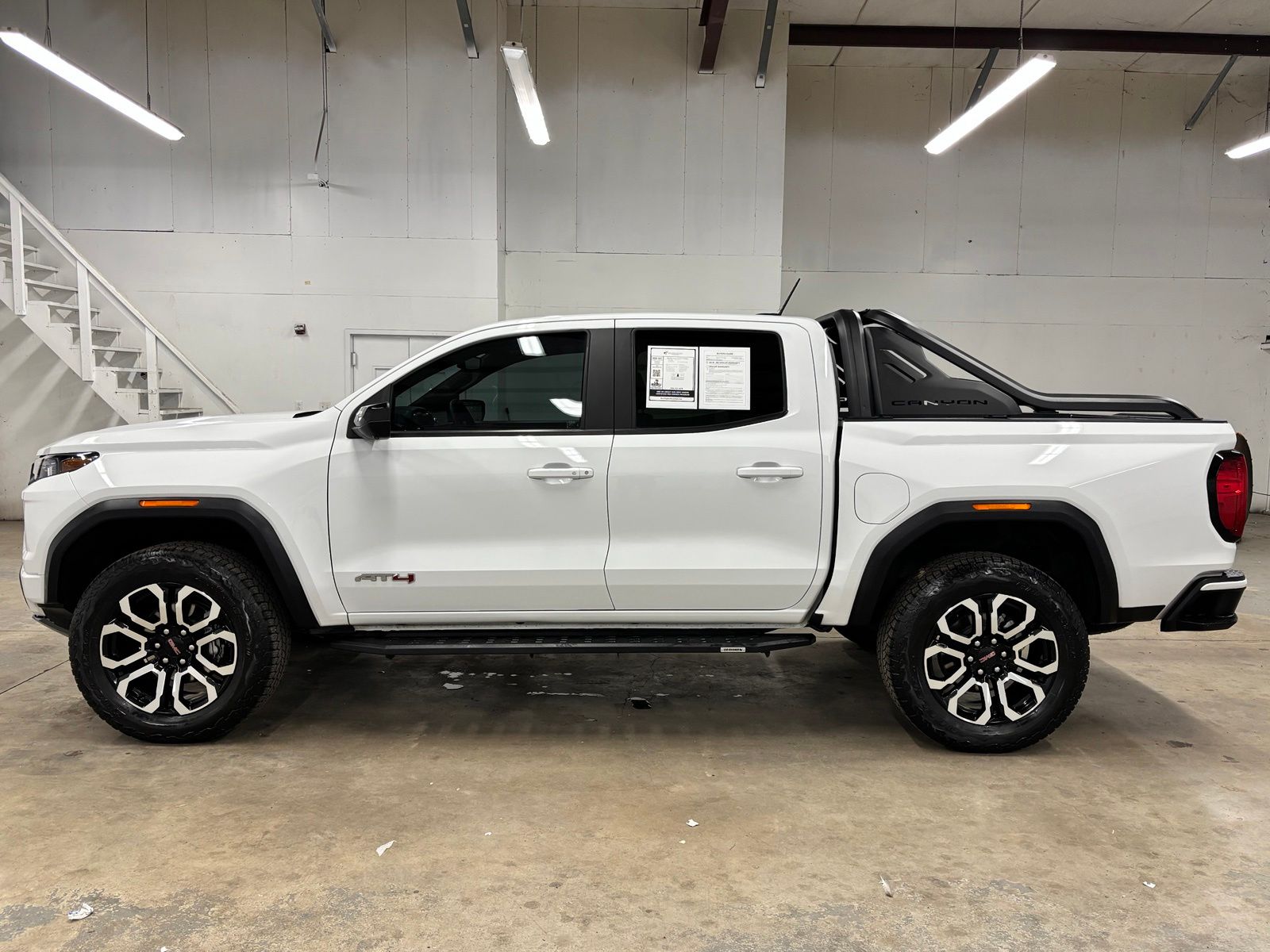 Used 2025 White GMC AT4 image 4