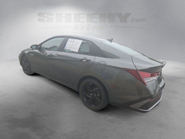 Used 2026 Gray Hyundai SEL Sport image 13
