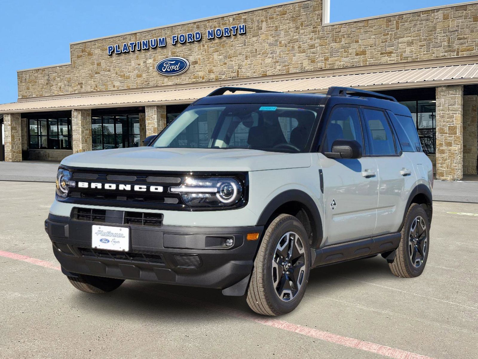 2024 Ford Bronco Sport Outer Banks 2