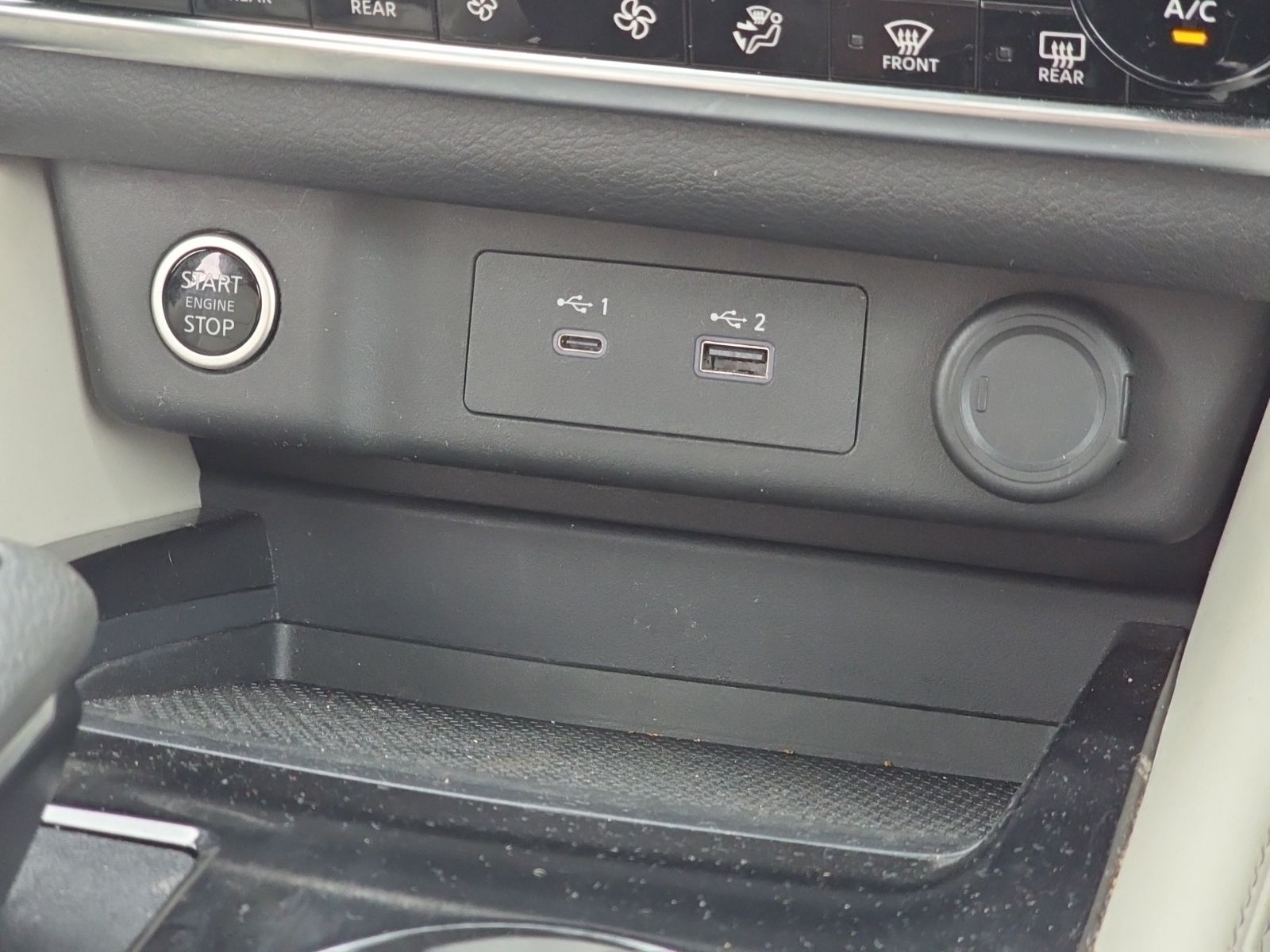 Used 2023 Black Nissan SL image 22