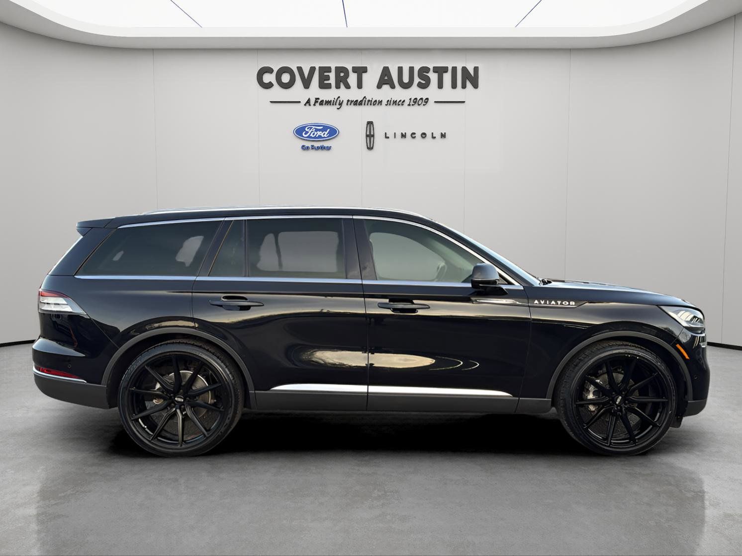 Used Car 2023 Lincoln Aviator  Reserve For Sale Under $50,000 In Austin, Texas