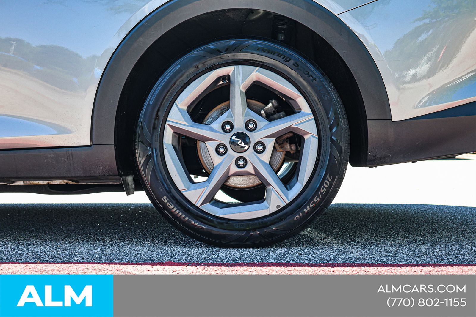 Used 2025 Gray Kia LXS image 17