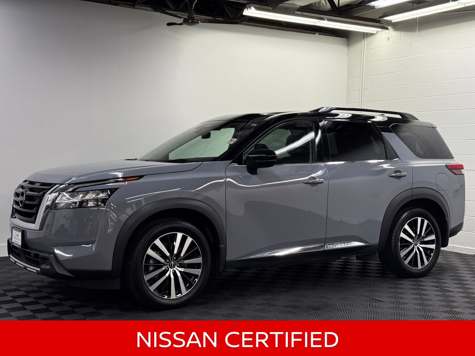 Gray Metallic 2023 Nissan Pathfinder SUV / Crossover All-Wheel Drive 9-Speed Automatic