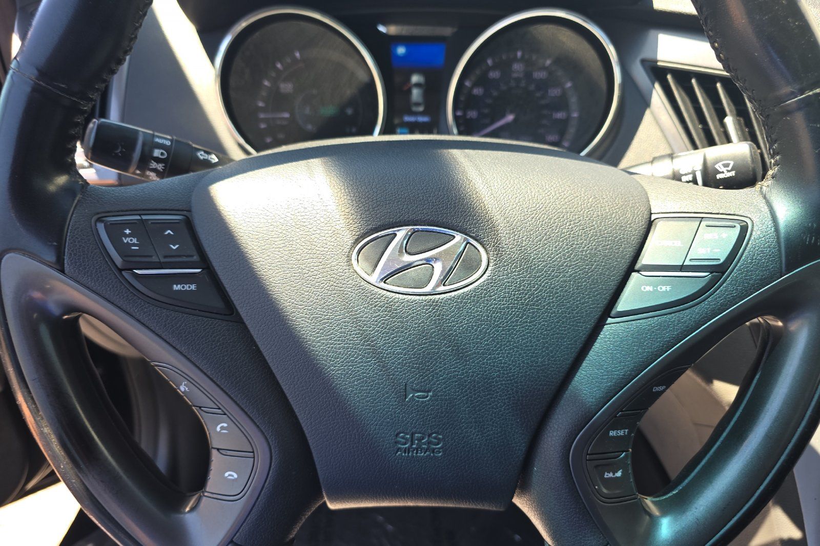 Used 2014 Black Hyundai Limited image 23