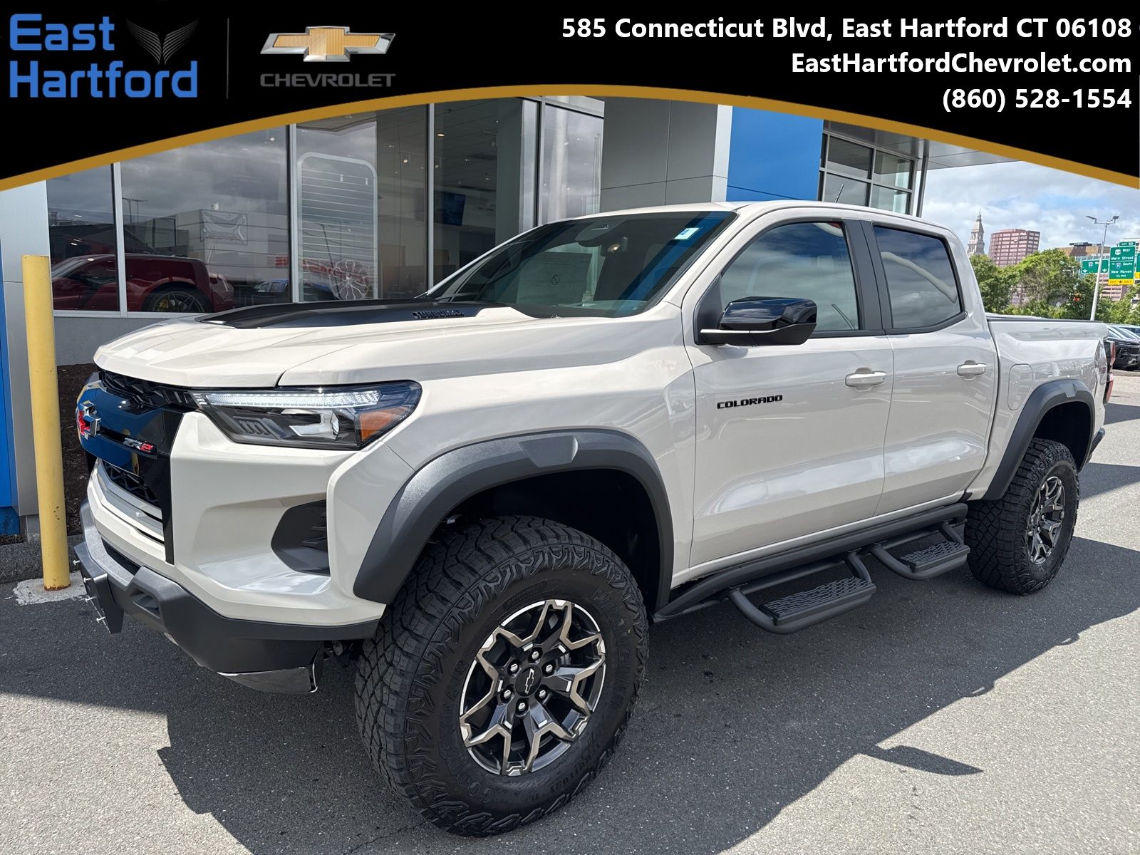 White Sands 2026 Chevrolet Colorado Pickup Truck Four-Wheel Drive 8-Speed Automatic
