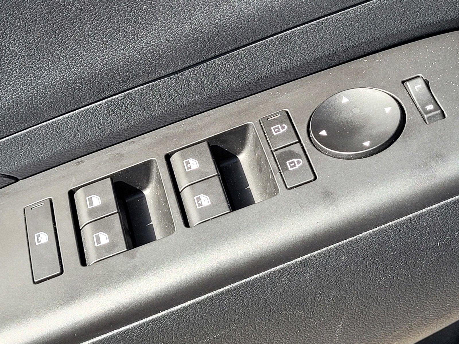 2026 Hyundai Kona SEL Sport - Photo 22