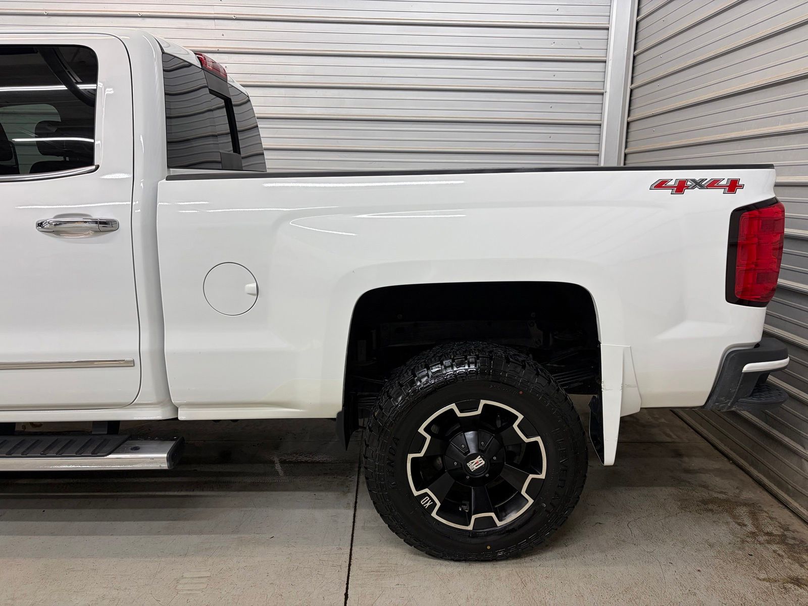 2015 Chevrolet Silverado 3500HD High Country - Image 5