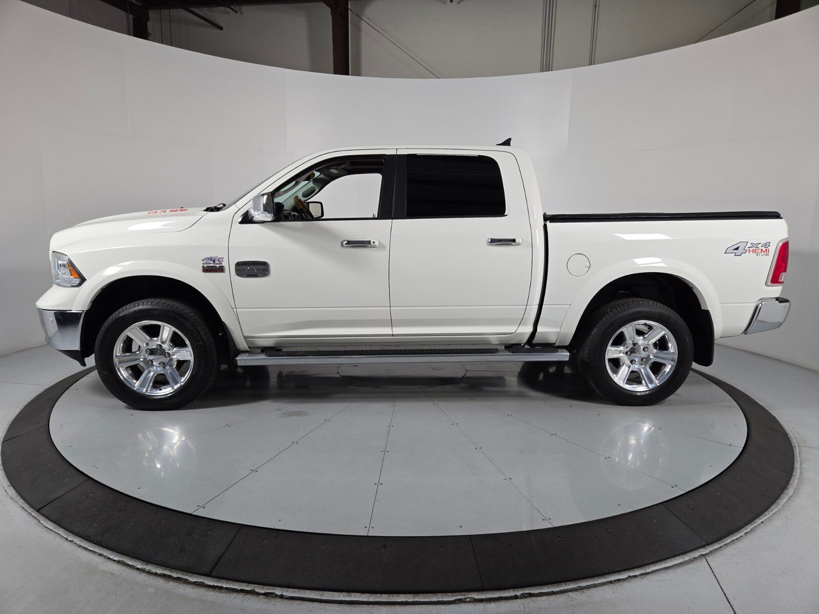 2016 Ram 1500 Laramie Longhorn 7