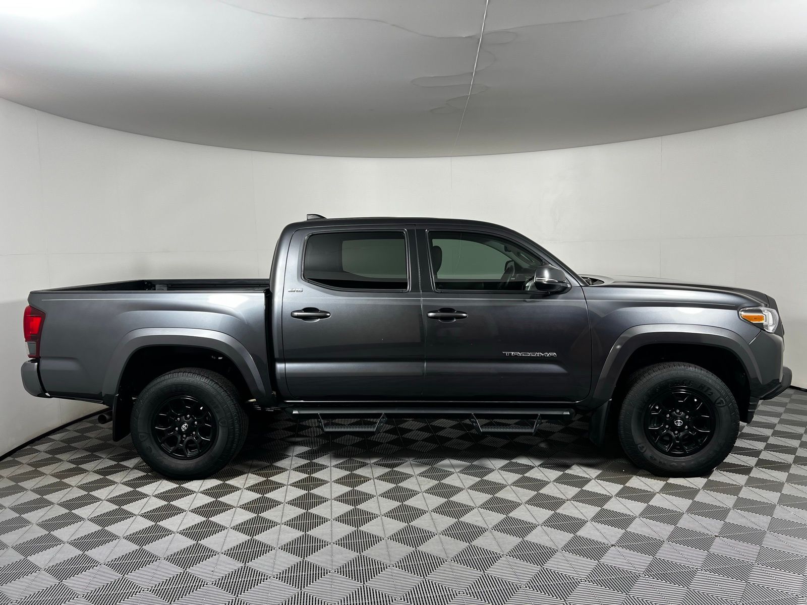 2022 Toyota Tacoma SR5 4