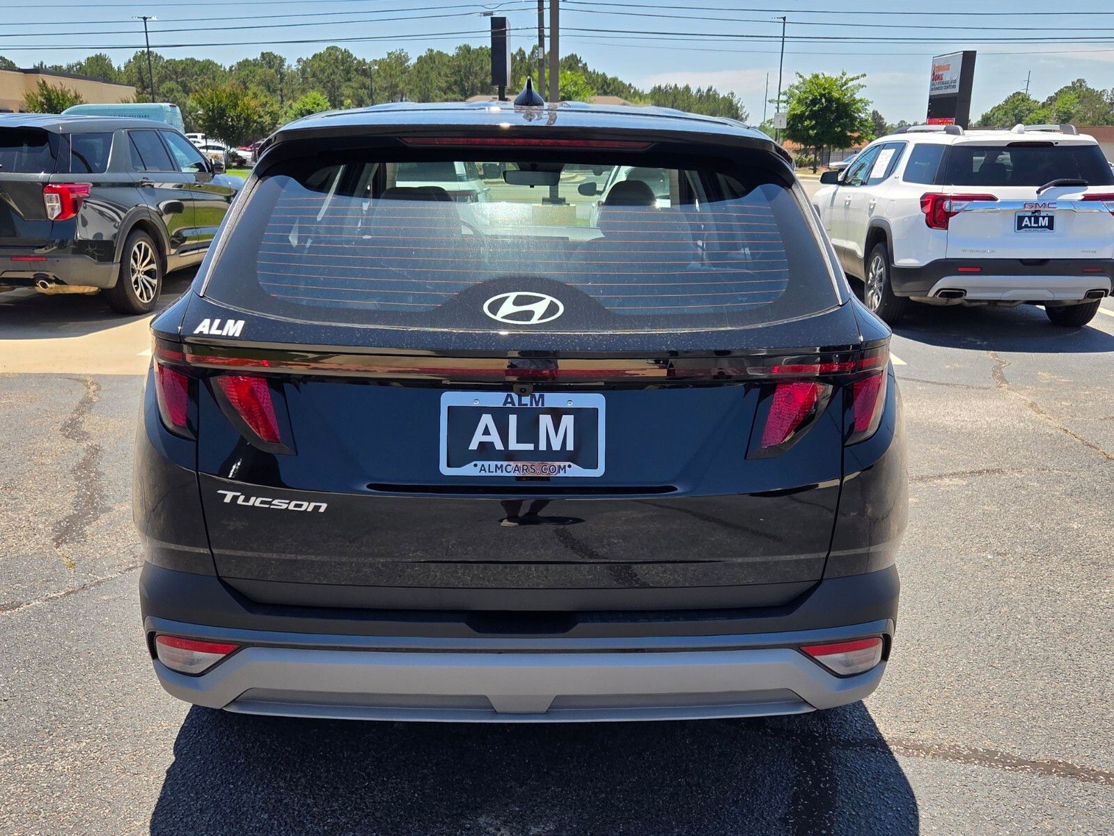 New 2026 Black Hyundai SE image 10
