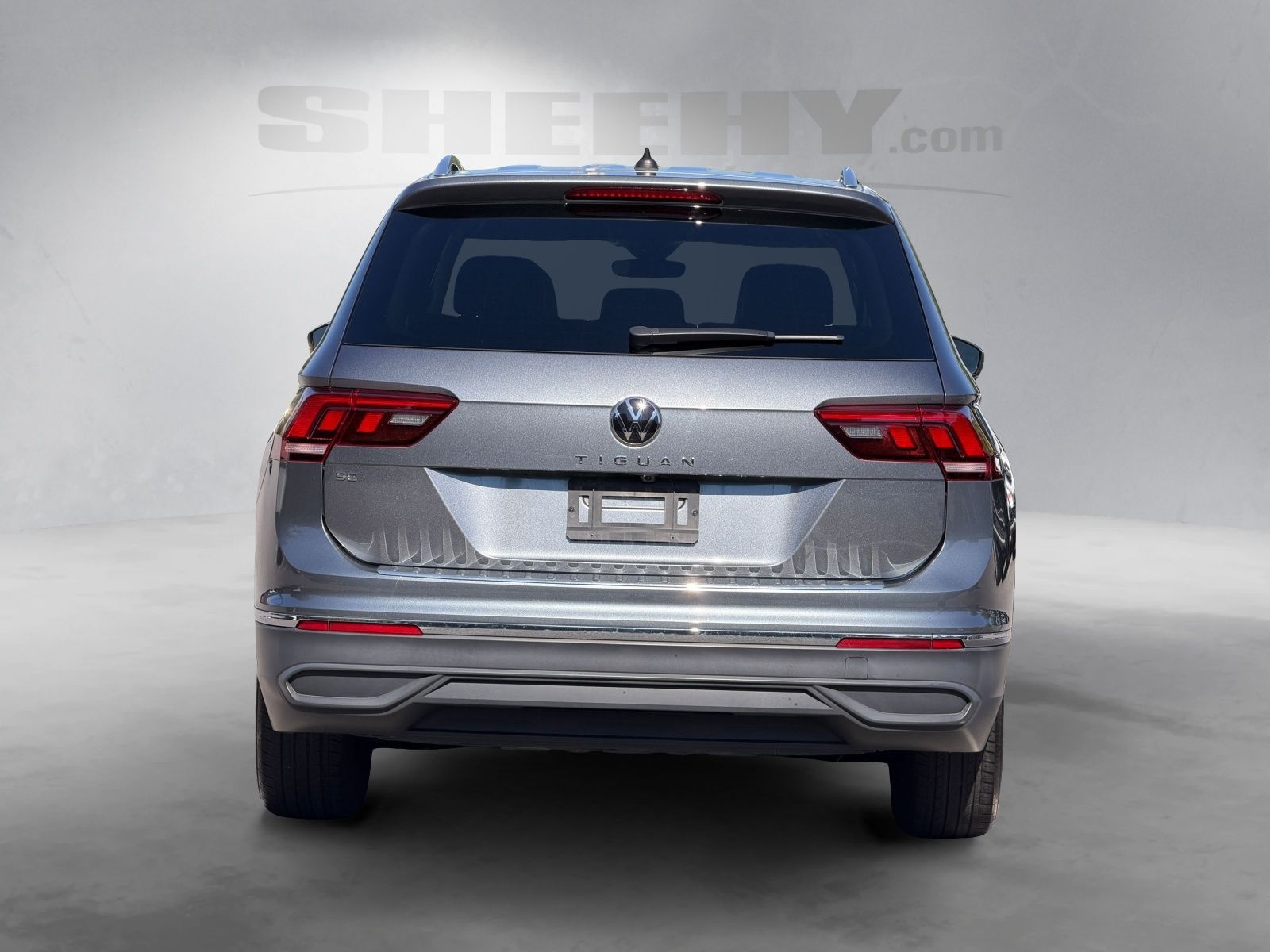 Used 2023 Gray Volkswagen 2.0T SE image 15