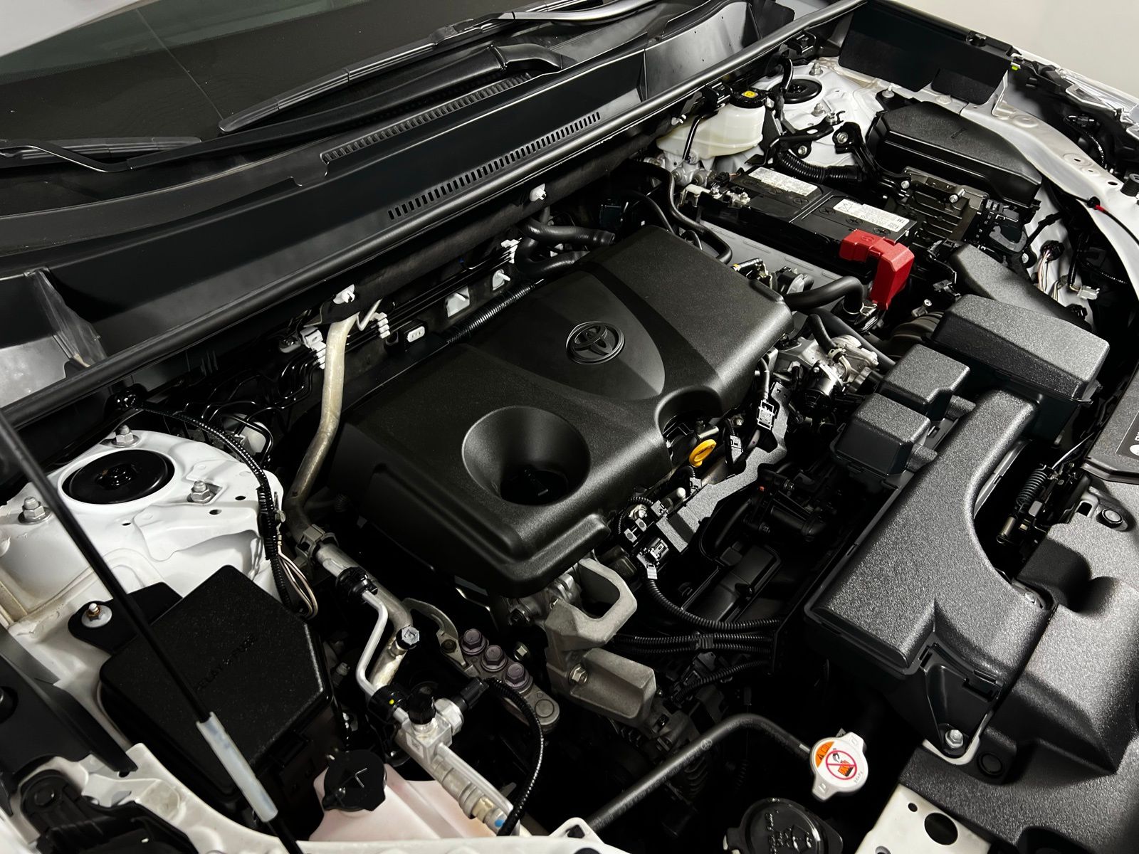 Thumbnail: 2025 Toyota RAV4 - 10