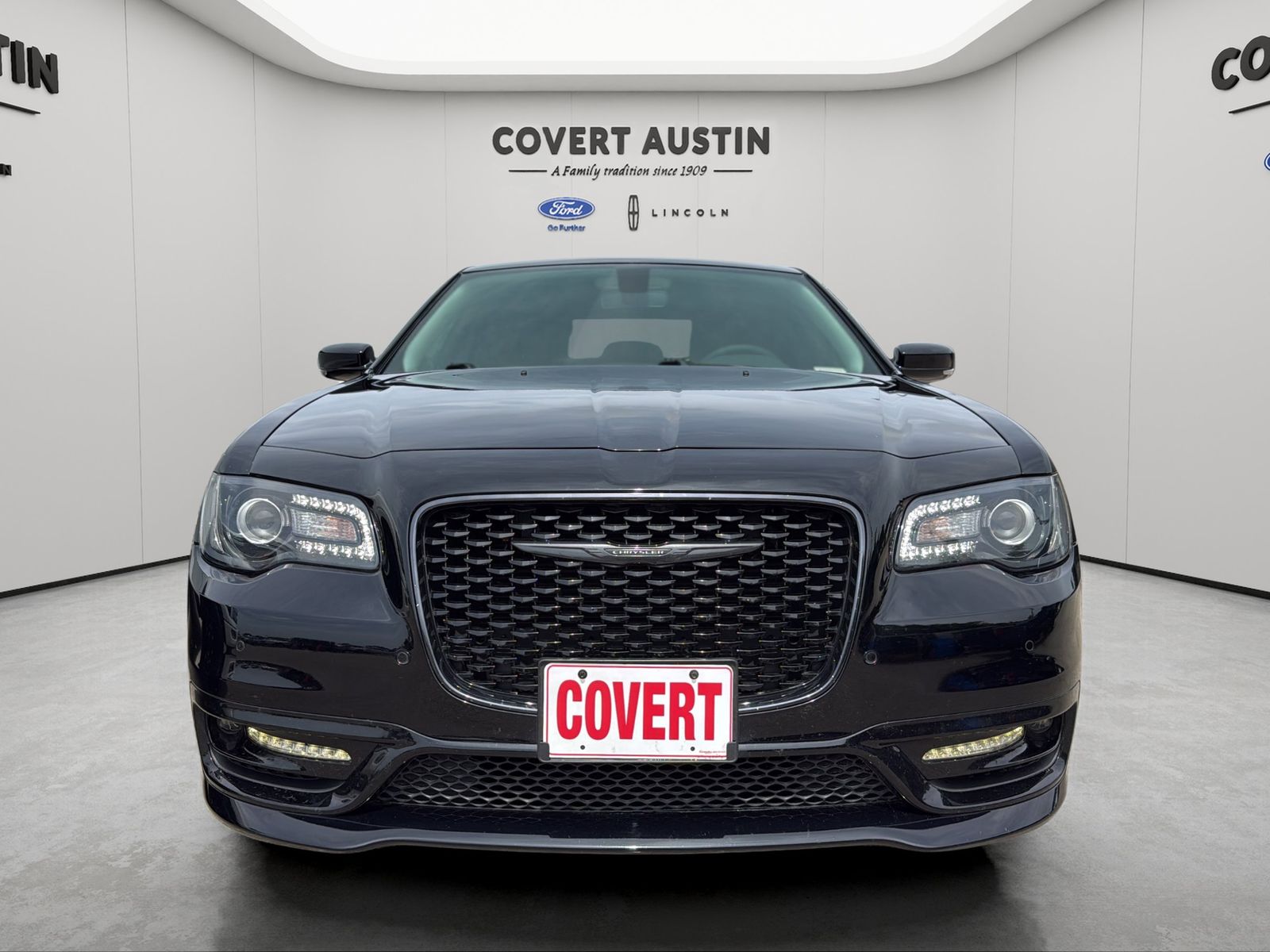 Used Car 2023 Chrysler 300  Touring For Sale Under $25,000 In Austin, Texas