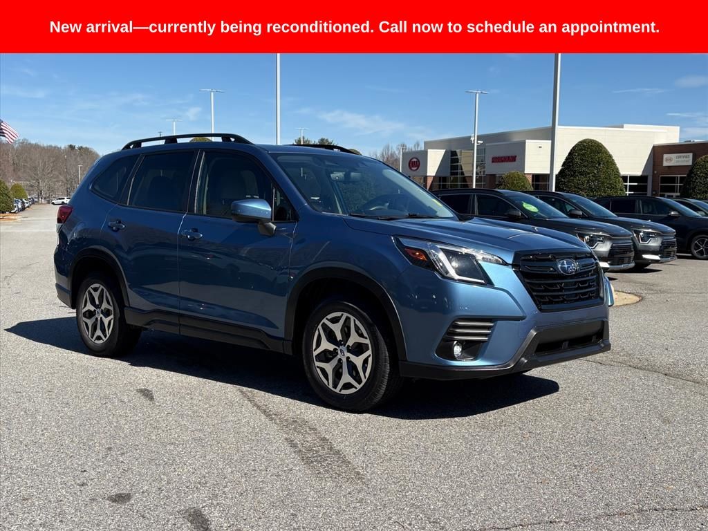 2024 Subaru Forester Premium Crossover AWD