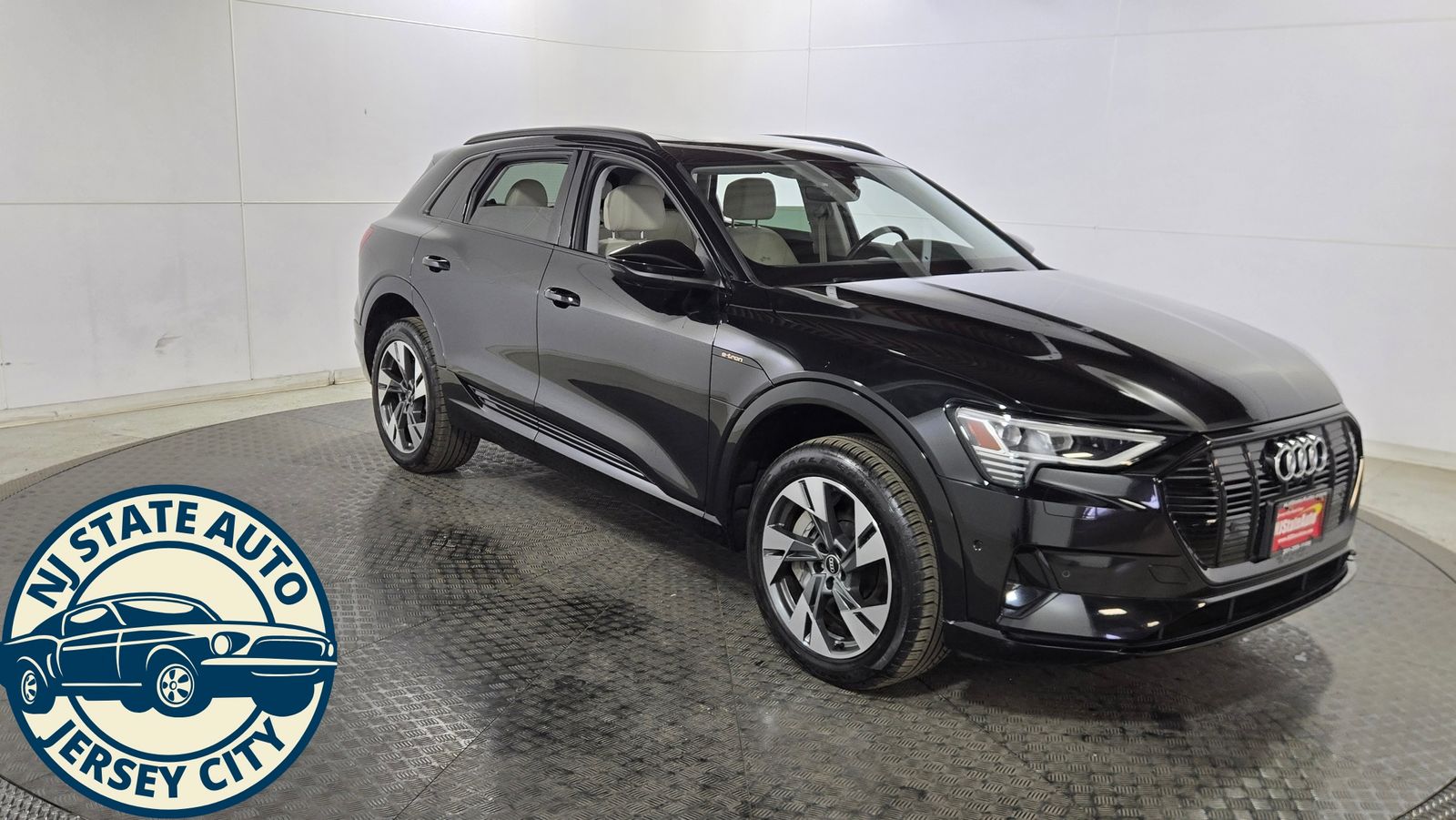 2021 Audi e-tron quattro Premium SUV