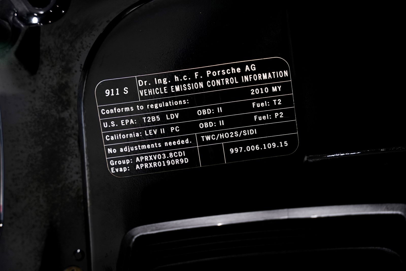 2010 Porsche 911 Carrera 4S — photo 40
