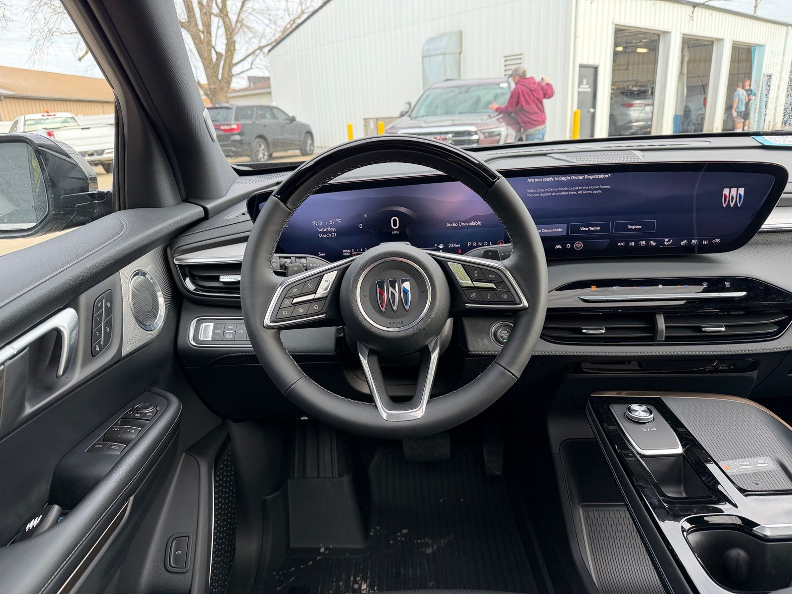 View vehicle photo 2