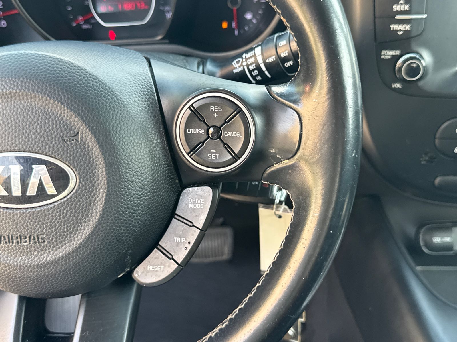 Used 2019 Orange Kia Plus image 25